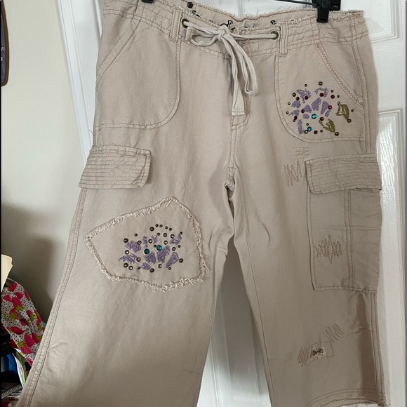 Super cute crop pants - Picture 2 of 6